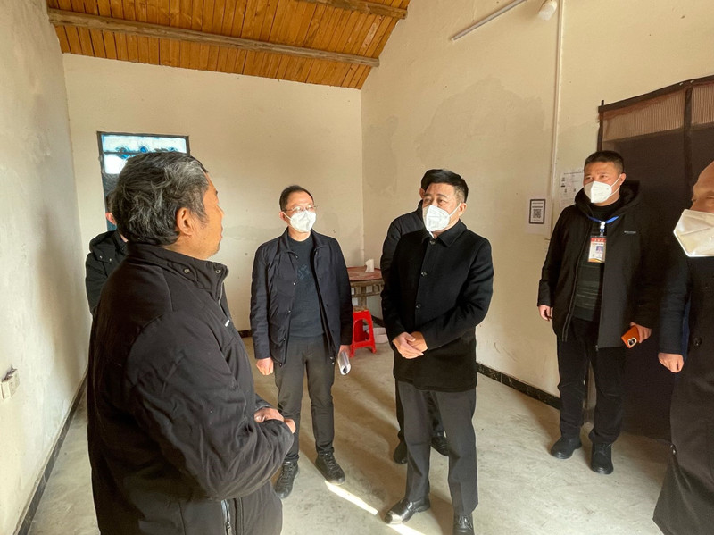 省农垦集团领导班子成员分别带队开展春节走访慰问